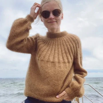 Sunday Sweater Mohair Edition av PetiteKnit - Oppskrift