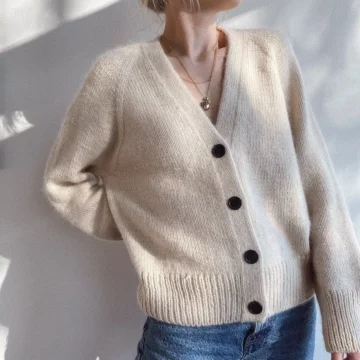 Champagne Cardigan av PetiteKnit - Oppskrift