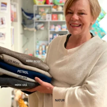 Poncho i 100% kasjmir - Fru Kvists eget design