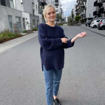 October Sweater av PetiteKnit - Oppskrift