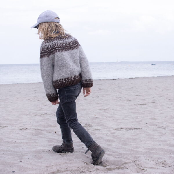 Badger Sweater av Anne Ventzel - Garnpakke barnemodell - Bilde 2