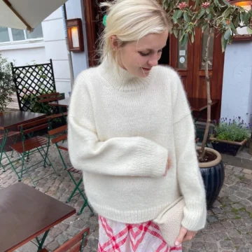 Weekend Sweater av PetiteKnit - Garnpakke