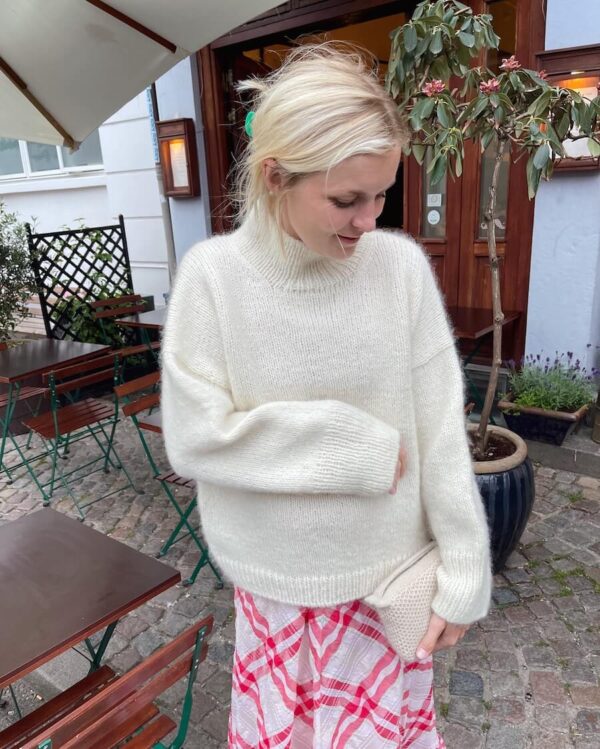 Weekend Sweater av PetiteKnit - Garnpakke