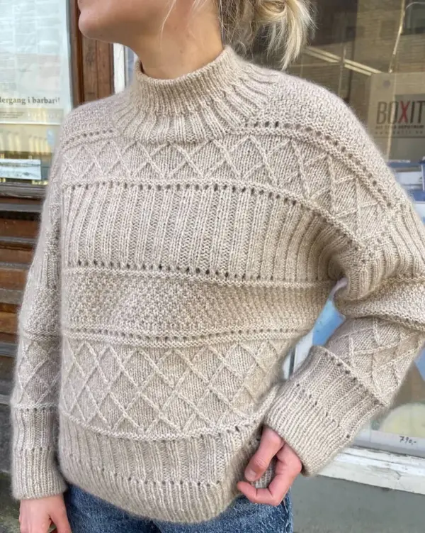 Ingrid Sweater av PetiteKnit - Garnpakke i Jensen Yarn og Silk Mohair - Bilde 2