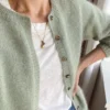 Novice Cardigan Mohair edition av PetiteKnit