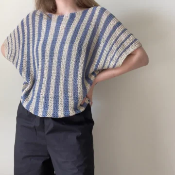 Hae Tee av AEGYOKNIT  - Garnpakke i Isager Trio