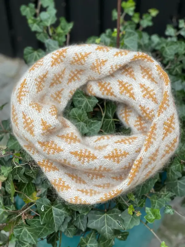 PRISME Infinity Scarf av Hanne Rimmen - Garnpakke