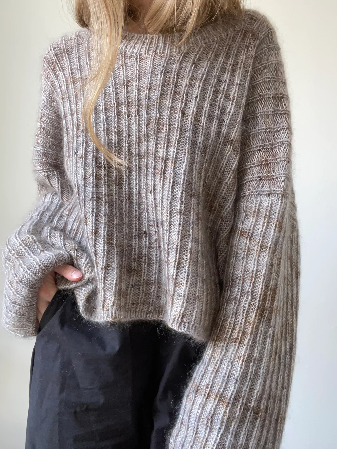 Hyun sweater av AegyoKnit - Garnpakke - Bilde 2
