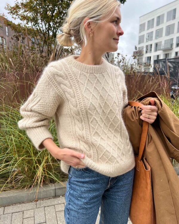 Moby Sweater av Petiteknit - Garnpakke i Jensen og Silk mohair hos Fru Kvist