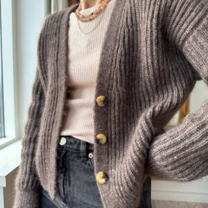 Agnete Cardigan, Petite Knit, Garnpakke, Isager Tvinni, Gepard Kid Seta