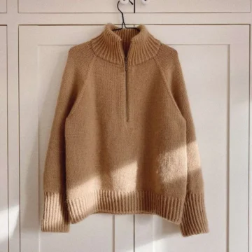 Zipper Sweater Light av PetiteKnit - Oppskrift