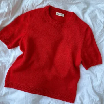 Poppy tee av Petiteknit - Oppskrift