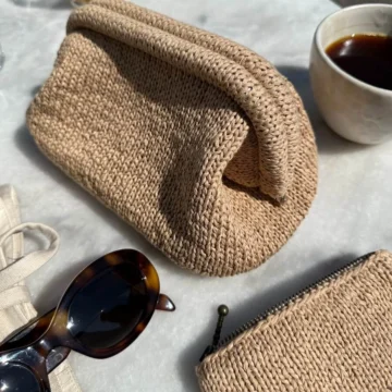 Cleo Clutch av Petite Knit - Garnpakke